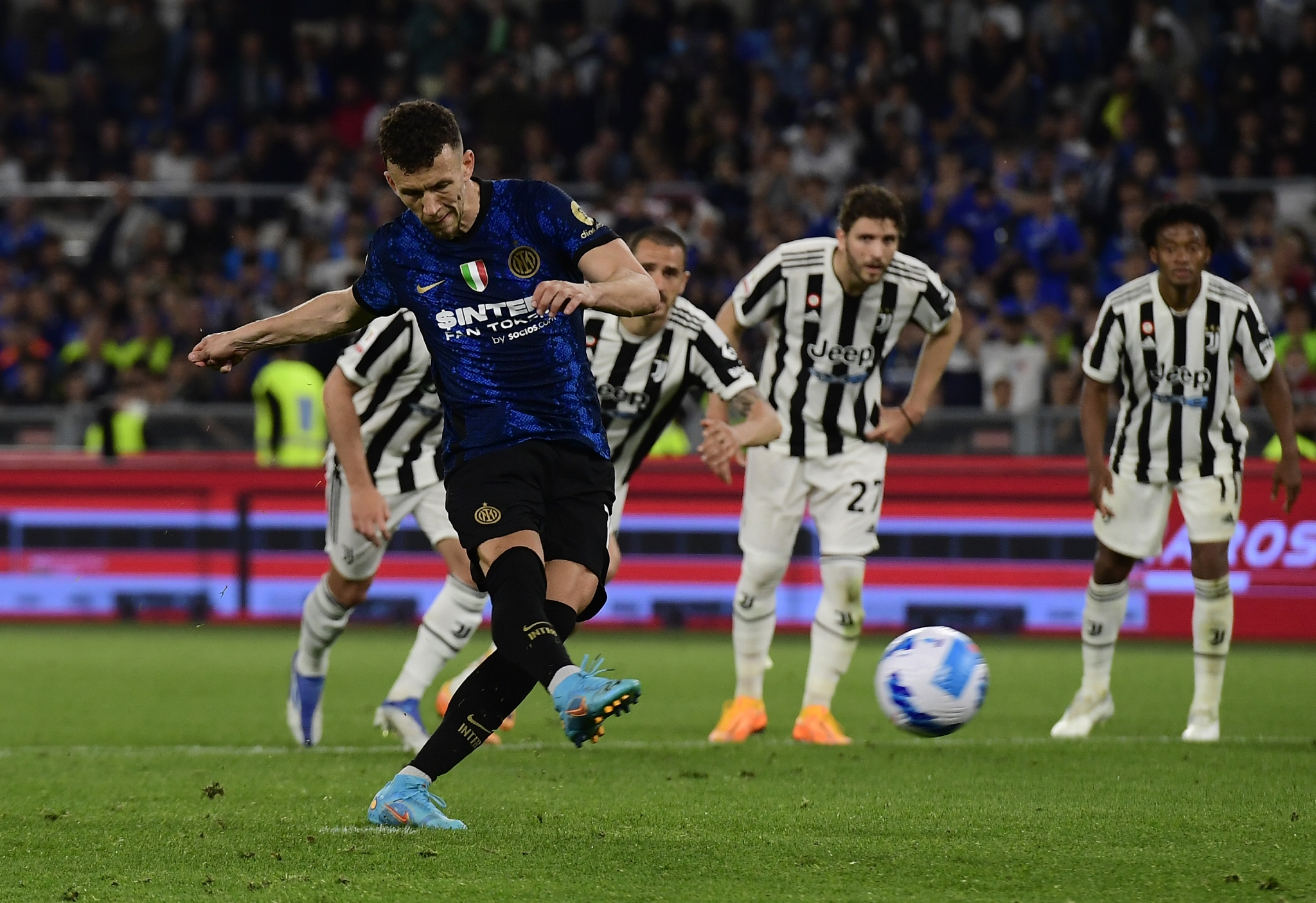 接力赛运动会投稿20字